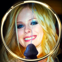 I-Own-Avril's avatar